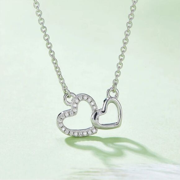 NWT - Interlocking Silver Heart Necklace - Mom/Daughter Wedding Bonus Daughter - Picture 6 of 6